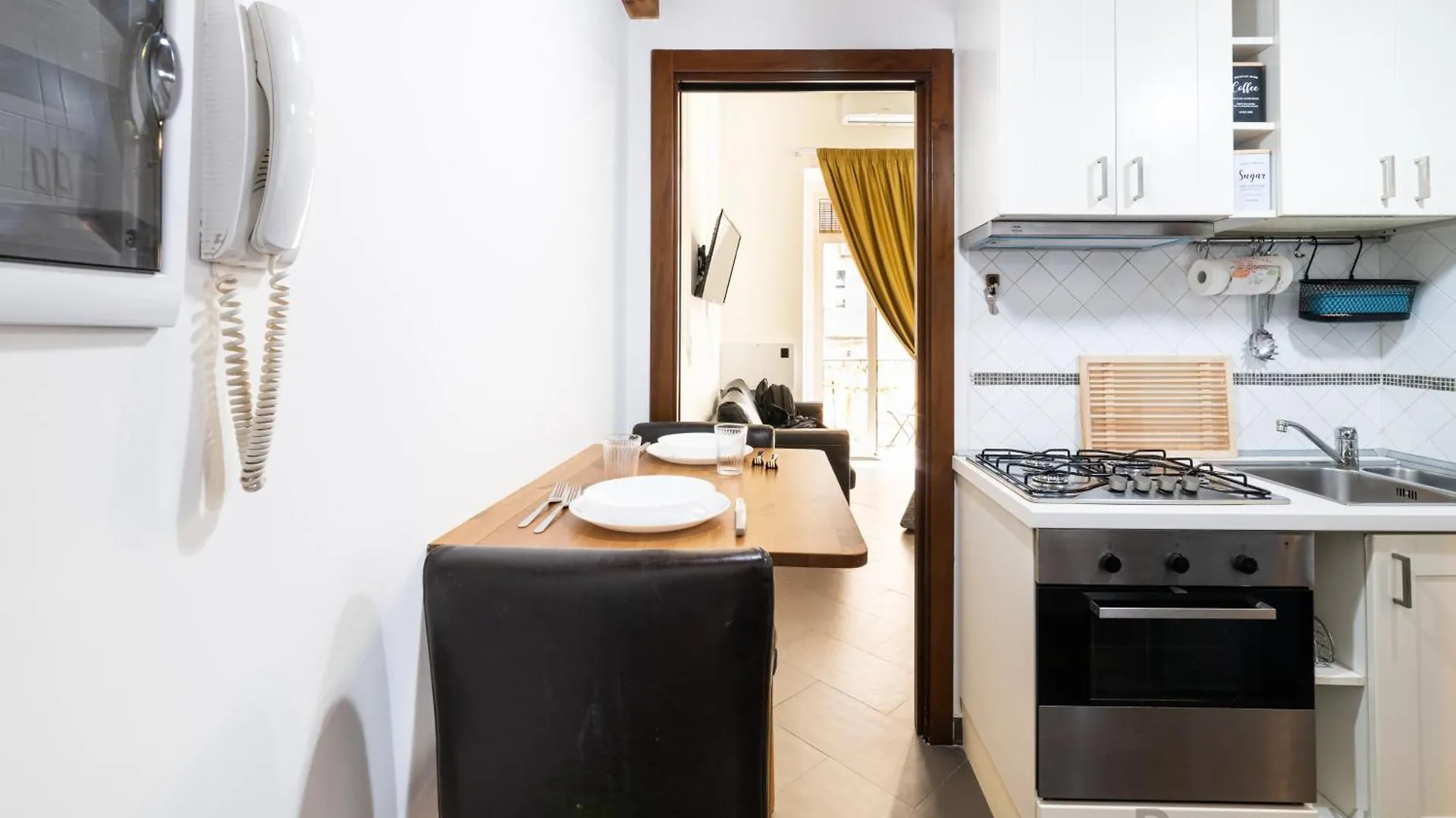 Suite Sirena By Domusextra Napoli 0*,  Italia
